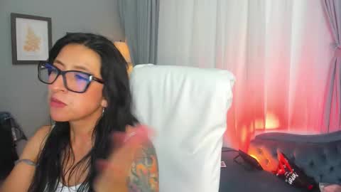 Kiraaaa 0 online show from February 23, 8:00 pm