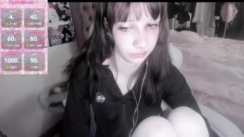  kuro  online show from February 24, 8:17 am