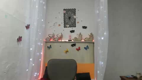 SANDRA online show from October 31, 6:03 am