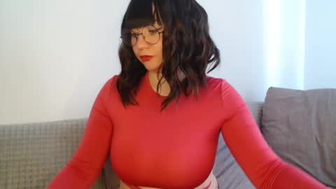 Snapshot of _lalilu_ chatting on February 15, 7:27 am _lalilu_ online show from February 15, 7:27 am