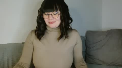 Snapshot of _lalilu_ chatting on February 26, 5:00 pm _lalilu_ online show from February 26, 5:00 pm