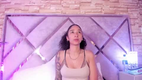 Snapshot of _lanna_jhonson_ chatting on October 23, 11:01 am Lanna online show from October 23, 11:01 am