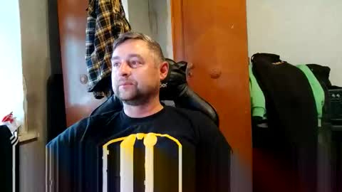 Snapshot of _lastjedi_ chatting on October 25, 11:20 am OBI-WAN online show from October 25, 11:20 am