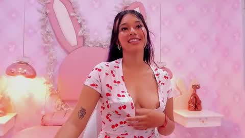 Snapshot of _lia_swan chatting on October 18, 4:49 am Lia Swan online show from October 18, 4:49 am