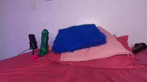 Snapshot of _lorrayne_ chatting on February 14, 5:57 pm Lorrayne online show from February 14, 5:57 pm