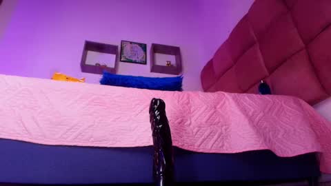Snapshot of _lorrayne_ chatting on February 28, 2:53 pm Lorrayne online show from February 28, 2:53 pm
