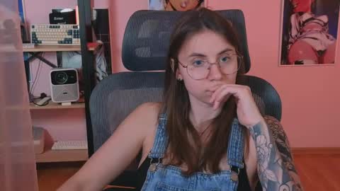 Ann online show from April 30, 8:36 pm