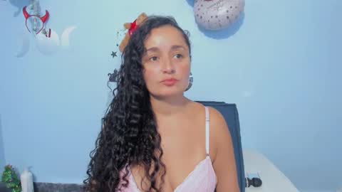  luna  sweet  online show from November 24, 7:07 am