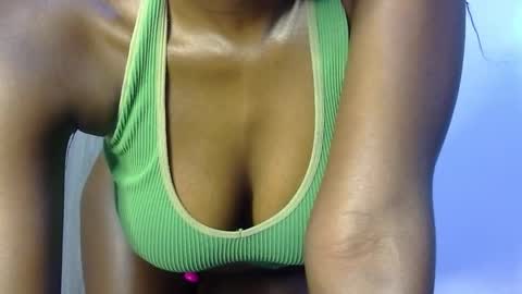 Snapshot of _luna_nyx chatting on September 15, 10:06 am Luna online show from September 15, 10:06 am
