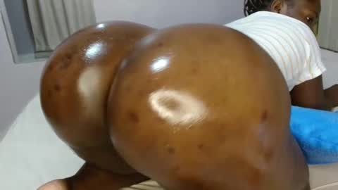 luscious online show from March 10, 5:12 am