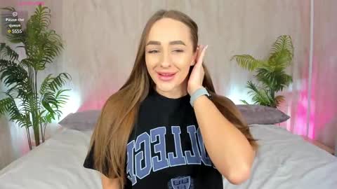 _m1ssbarbie online show from February 21, 2:39 am