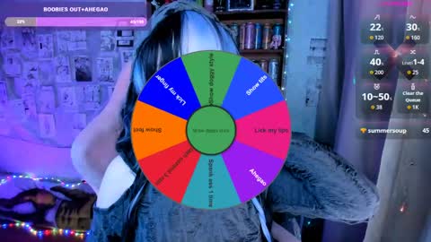 Mia online show from April 22, 5:31 pm