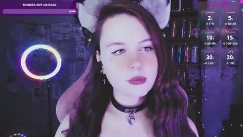 Mia online show from June 11, 6:17 pm