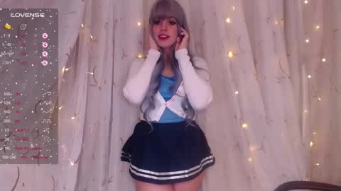 Snapshot of _marcelline_ chatting on February 9, 7:48 am Kira online show from February 9, 7:48 am