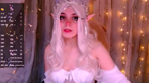 Snapshot of _marcelline_ chatting on September 20, 9:01 am Kira online show from September 20, 9:01 am