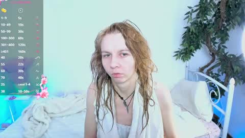 Scarlett online show from May 4, 8:21 am