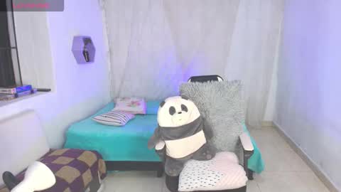 Mariana Fox online show from March 3, 11:17 am