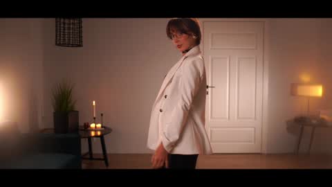 Marie -   -25 discount online show from November 8, 8:45 pm