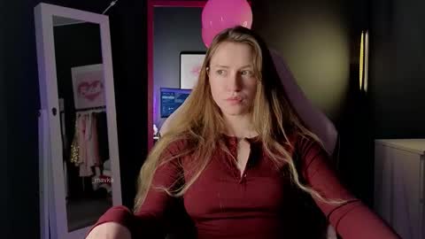 Elisa online show from March 1, 7:18 pm