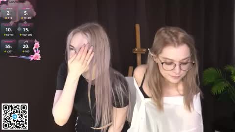 Elva and Kate  online show from September 12, 7:43 am