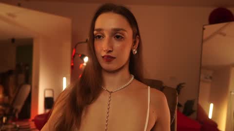 Snapshot of _meganmeow_ chatting on February 13, 1:29 am  Saturday - start 2030-2130 GMT online show from February 13, 1:29 am