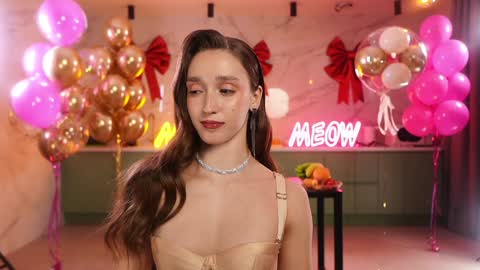 Snapshot of _meganmeow_ chatting on September 19, 8:23 pm  Saturday - start 2030-2130 GMT online show from September 19, 8:23 pm
