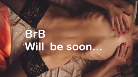 Snapshot of _meganmeow_ chatting on February 1, 10:02 pm  Saturday - start 2030-2130 GMT online show from February 1, 10:02 pm