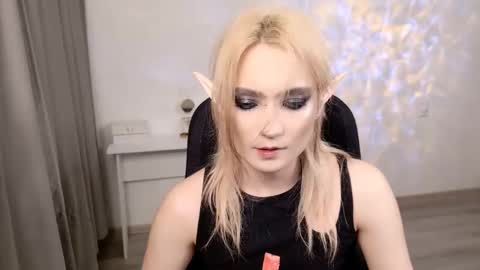 _meow_neko_ online show from March 7, 11:38 pm