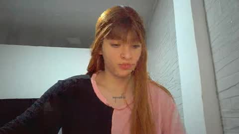 Mia-foster online show from November 25, 1:37 am