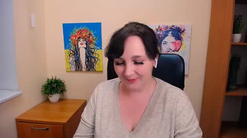 Snapshot of _miranda_sun chatting on March 12, 3:18 pm Miranda online show from March 12, 3:18 pm