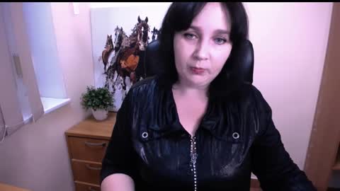 Snapshot of _miranda_sun chatting on October 6, 7:15 am Miranda online show from October 6, 7:15 am