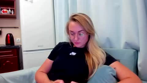 Eva online show from September 9, 8:20 pm