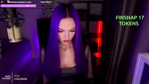 Snapshot of _mistress__ chatting on January 2, 4:13 pm Mistress Milana online show from January 2, 4:13 pm