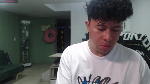 Snapshot of _mr_panda_ chatting on January 13, 11:06 pm Panda  online show from January 13, 11:06 pm