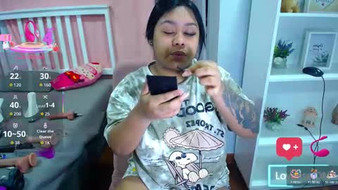 nahomi  online show from November 27, 2:08 am