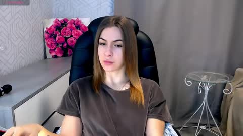 Snapshot of _naughty_megan_ chatting on February 20, 1:40 pm Megan online show from February 20, 1:40 pm