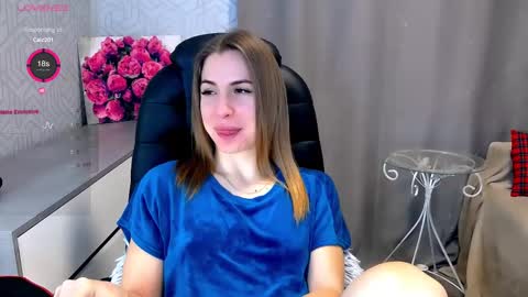 Snapshot of _naughty_megan_ chatting on February 17, 3:44 pm Megan online show from February 17, 3:44 pm