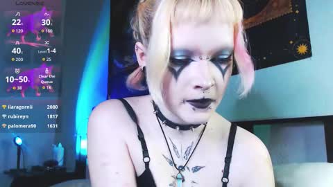 Nicole online show from December 14, 1:56 am