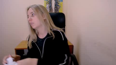 Nica online show from September 25, 11:50 am