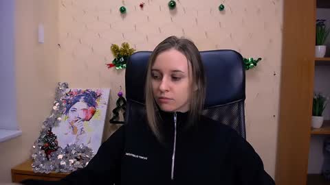 Nica online show from December 26, 2:48 pm