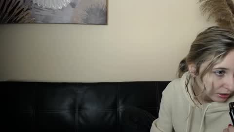 Nica online show from November 5, 11:34 am