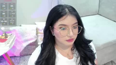   online show from December 17, 11:39 am