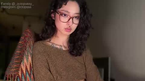 Mikayla online show from March 25, 12:06 am