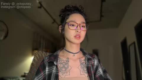 Mikayla online show from February 27, 8:01 pm