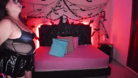 Olivia jones online show from October 24, 3:02 pm