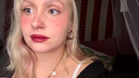 _peaceoutgirlscout_ online show from November 5, 2:02 am