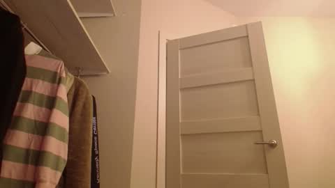 Willie online show from February 24, 3:31 am