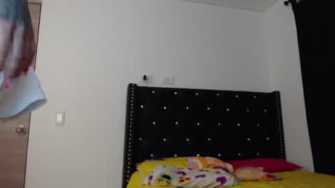 Snapshot of _ravenna_ chatting on February 26, 2:41 am Samara Romero online show from February 26, 2:41 am