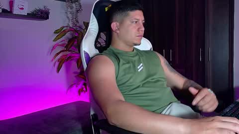 Roberto online show from November 14, 7:32 am