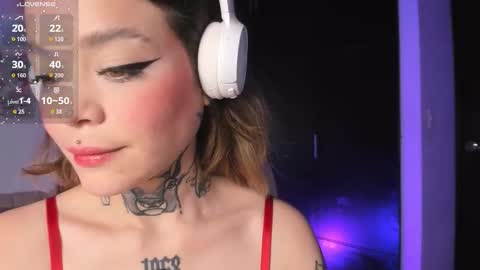 Snapshot of _sabrinamoon chatting on September 21, 1:59 pm online show from September 21, 1:59 pm